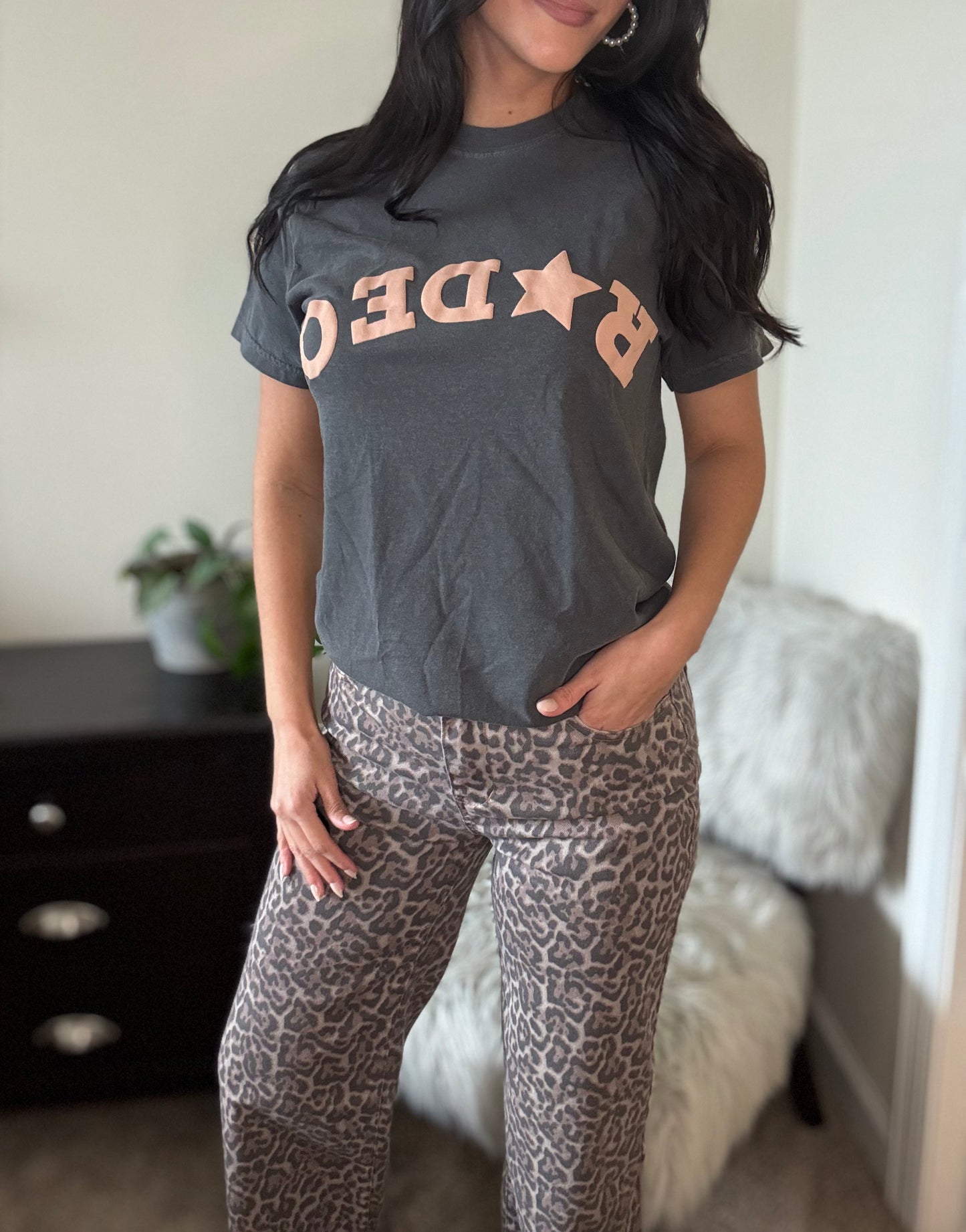 Upside-Down Rodeo Puff Tee